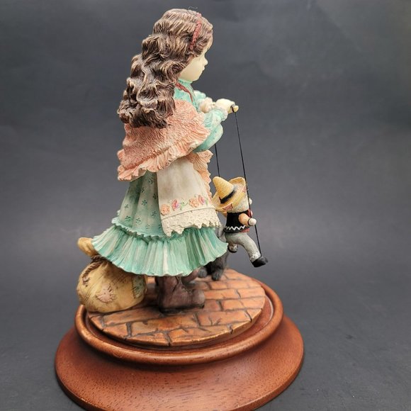 Ellis Island ROSA My American Dream from Mexico 1992 Numbered with Stand PD013 - Picture 3 of 7